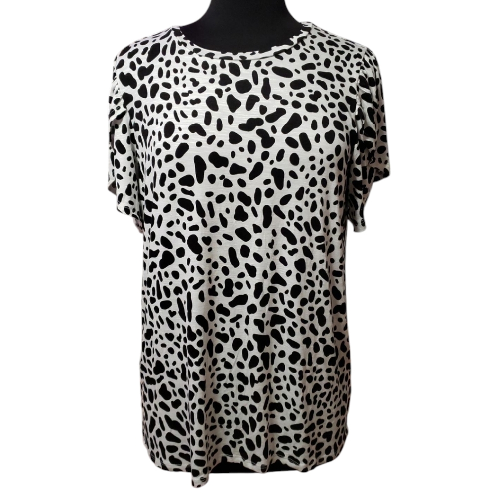 Lularoe Animal Spotted Blouse Flutter Sleeves Size Large